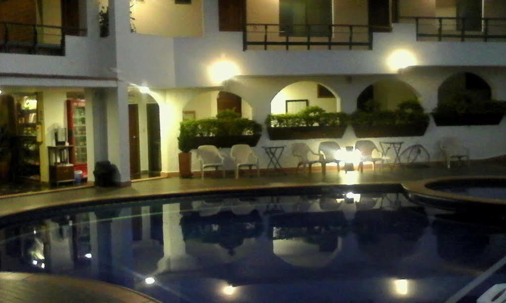 Hotel Monchuelo 3*